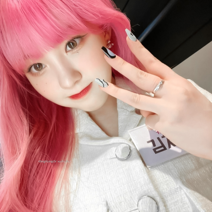 美女壁纸全屏_美女头像可爱霸气高冷