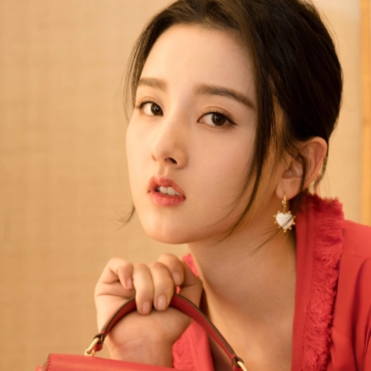 美女图片微信头像背影酷霸气_美女图片微信头像侧脸