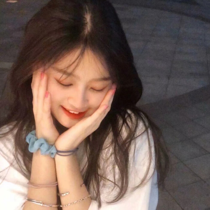 美女照片_美女壁纸手机壁纸图片身材养眼