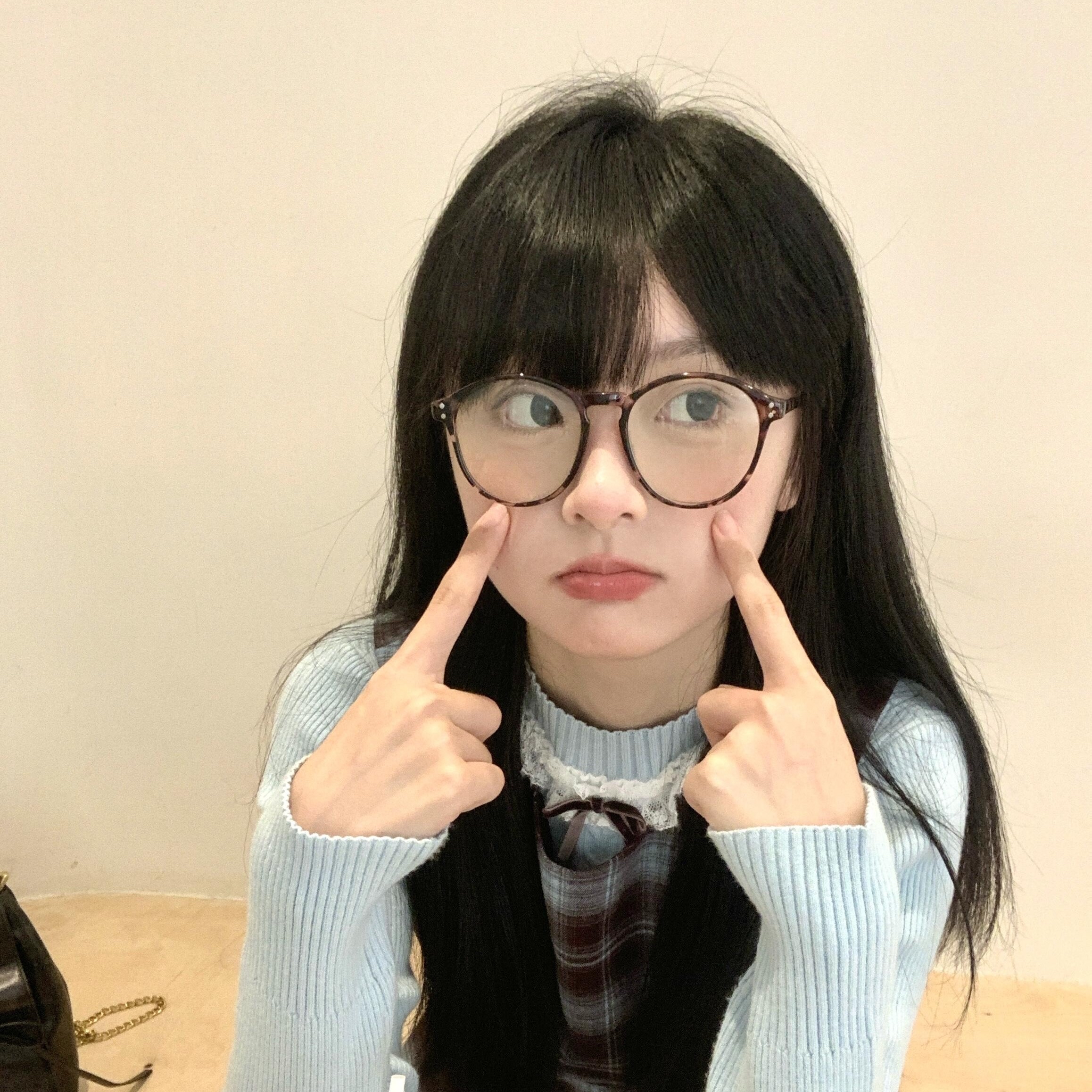 美女图片微信头像背影酷霸气_美女头像壁纸