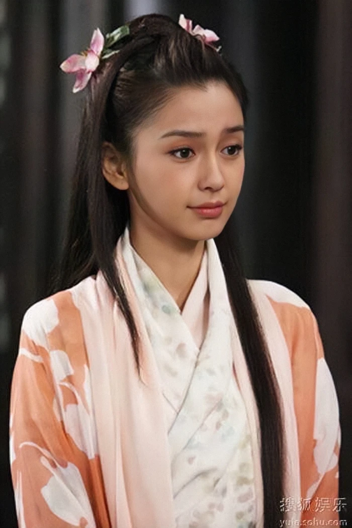 美女照片游泳壁纸_美女自拍