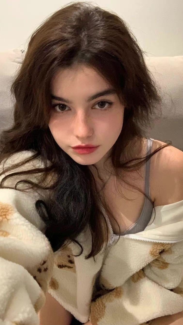【跨界喜剧王第三季】美女图片微信头像_美女头像甜美背影