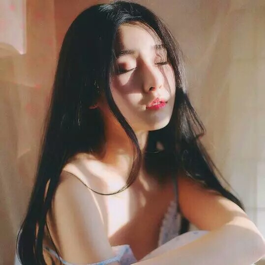 美女照片手机挡脸头像_美女头像真人版