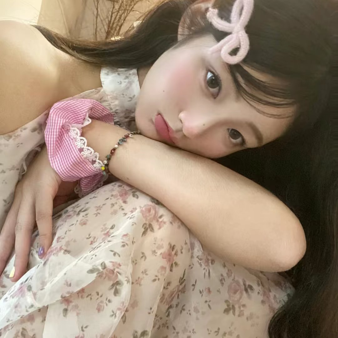 美女壁纸手机壁纸_美女头像卡通