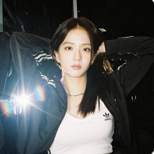 美女头像真人侧脸_美女头像真人头像