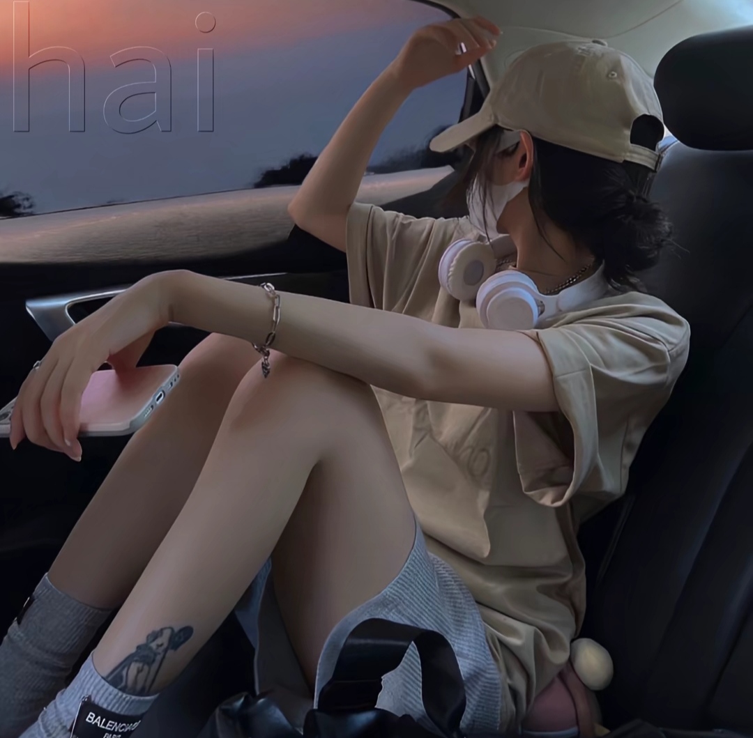 美女壁纸手机壁纸_美女照片游泳写真素材