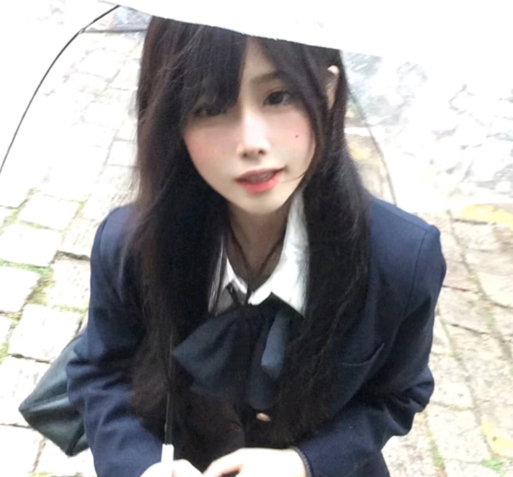 美女热舞_美女头像真人唯美