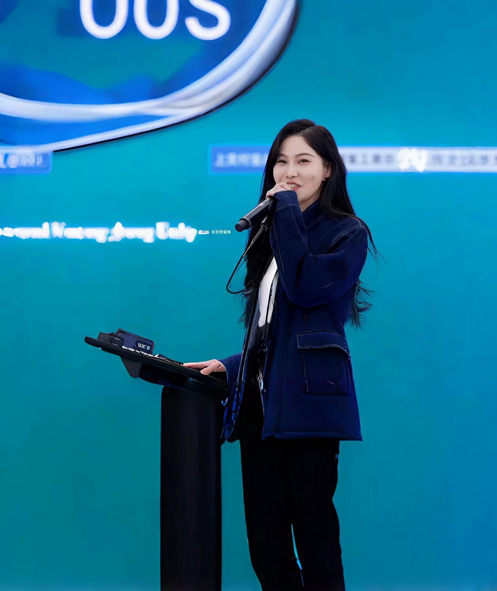 知情人_美女头像可爱