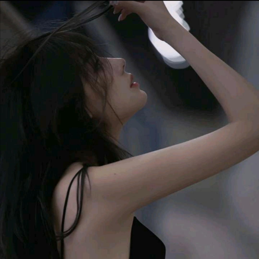 美女壁纸桌面2k_美女壁纸桌面