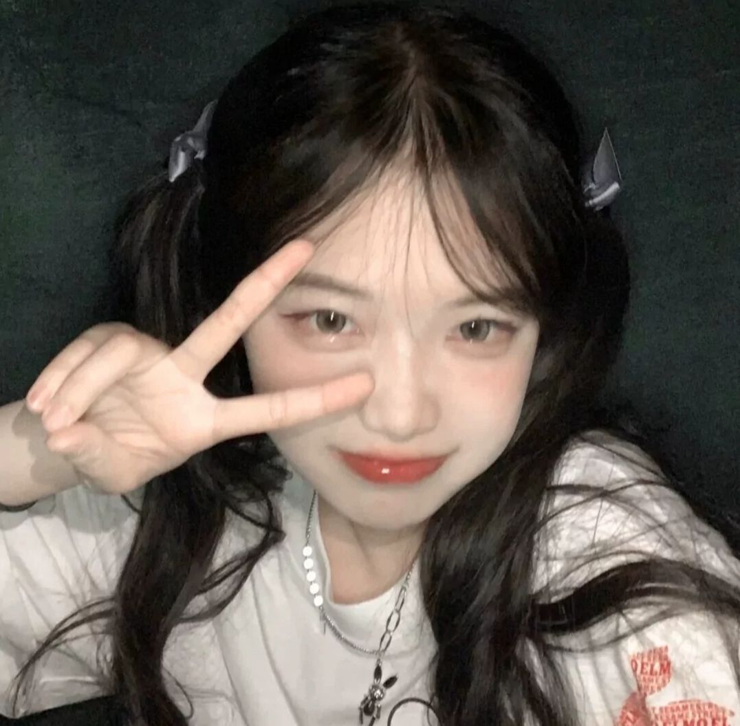 美女头像真人侧脸_美女头像真人头像高清